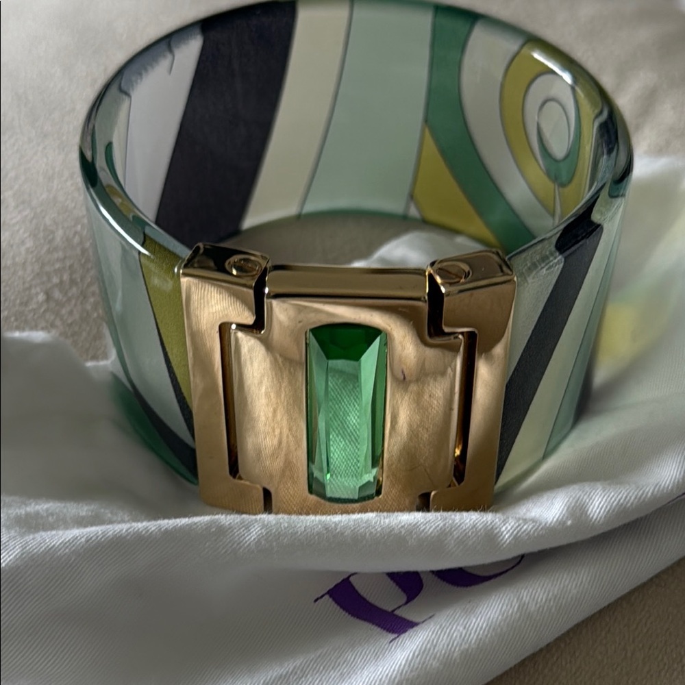 Emilio Pucci retro green and black resin cuff - Picture 11 of 14